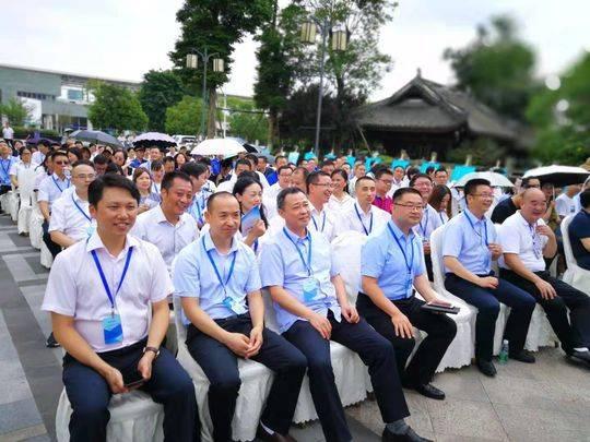 都江堰新公司注册电话(都江堰新城建设投资有限责任公司电话)
